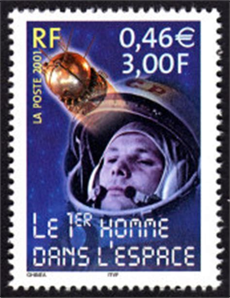 Youri gagarine est né le 9 mars 1934 en russie. Le 1er homme dans l´espace Youri Gagarine Le siècle au fil des timbres - Sciences - Timbre de 2001