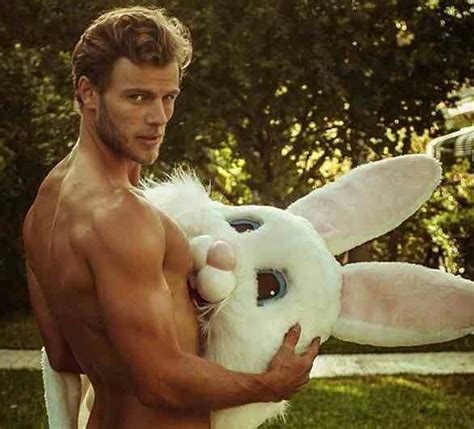 Sexy Easter Man Photos Cantik