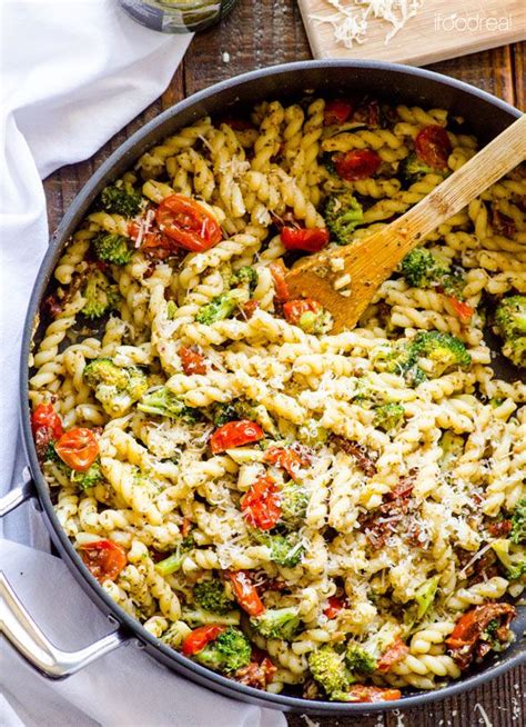 Savory Eats: Healthy Pasta with Pesto, Tomato and Broccoli - iFOODreal