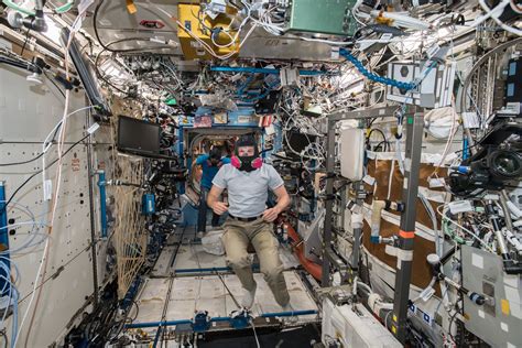 Image Emergency Training On The Iss