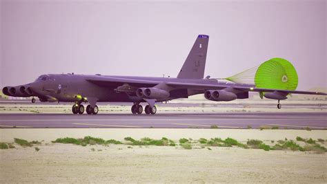 Watch This B 52 Crabwalk Down The Runway In A Heavy Crosswind Youtube