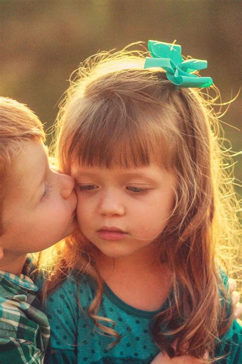 Cute Kids Kissing Love Brother Sister 4k Wallpaper Best Wallpapers