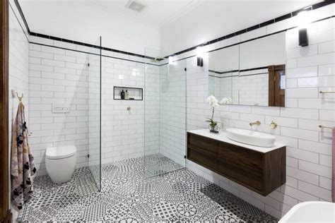 30 Stunning Art Deco Bathrooms Mirrors Lights And Vanities Küvet