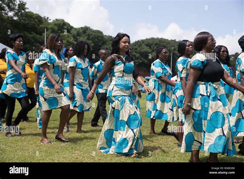 Zambian Women Hi Res Stock Photography And Images Alamy