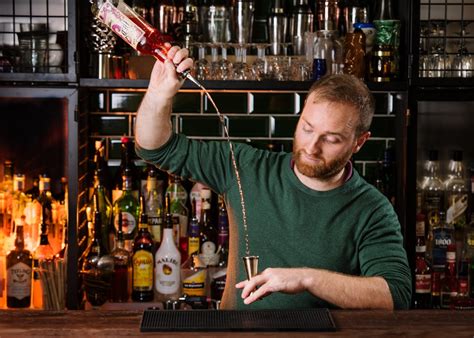 5 Raisons De Devenir Barman à Lyon Palo Alto