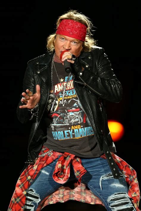 Guns N Roses Frontman Axl Rose Looks Unrecognisable As He Signs