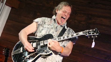 Ted Nugent Saying Adios To The Road With One Final Tour 1023 Wbab