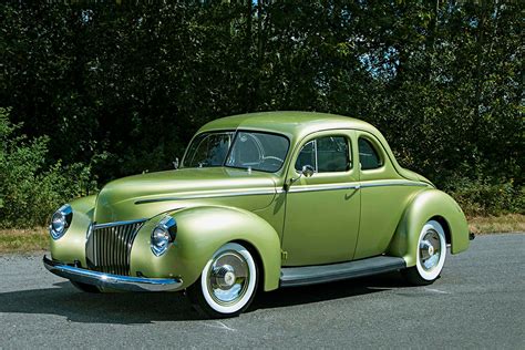 Sectioned 1940 Ford Coupe Shows Off New Lines
