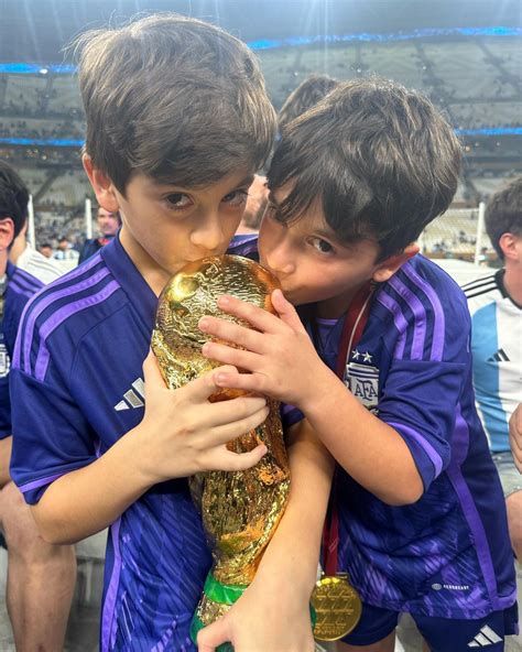 Lionel Messi Celebrates World Cup Win With Wife Sons Photos Us Weekly