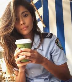 Pia Miller Takes Selfie As She Leaves Home And Away Set Daily Mail Online
