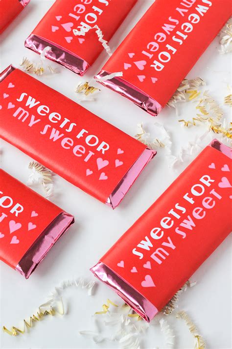 A darling holiday gift idea with a printable. Free Printable: V-Day Candy Bar Wrappers - The Crafted Life
