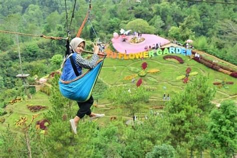 Dusun krajan, taji, jabung, malang, east java 65155 buka : 10 Gambar Batu Flower Garden 2020 Harga Tiket Masuk Wisata ...