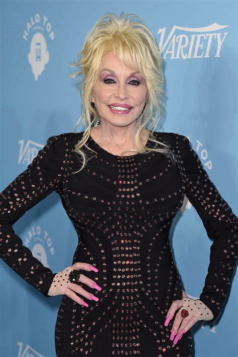 Dolly Parton Always Sleeps With Her Makeup On — Here's Why ...