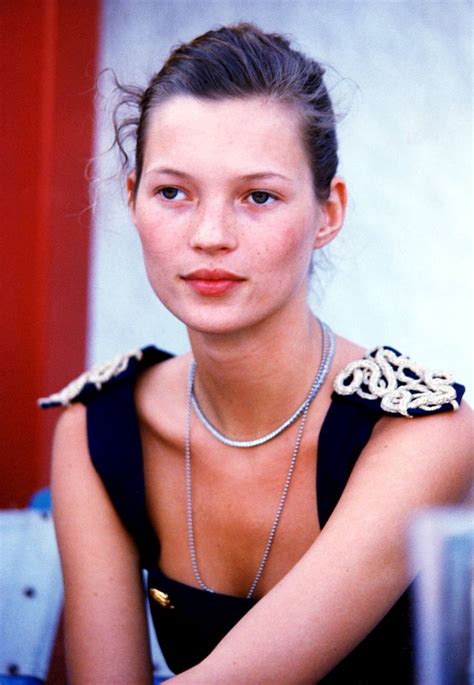 19 Photos Of Kate Moss Youve Never Seen Before Who What Wear Uk