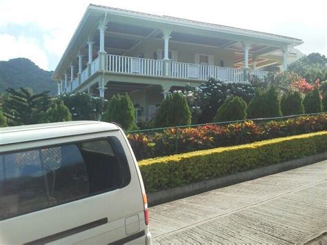 vielle case dominica residence of pm roosevelt skerrit looks like a lot of outdoor space for