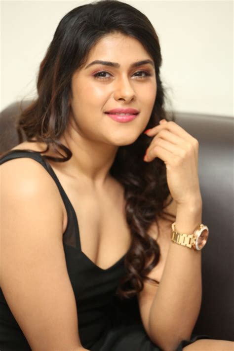 Watch e ee telugu movie parts (with subtitles ) : Naira Shah Latest Photoshoot Stills. - Fans Express