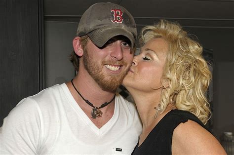 lorrie morgan s 6 husbands — the country star was once married to a bus driver