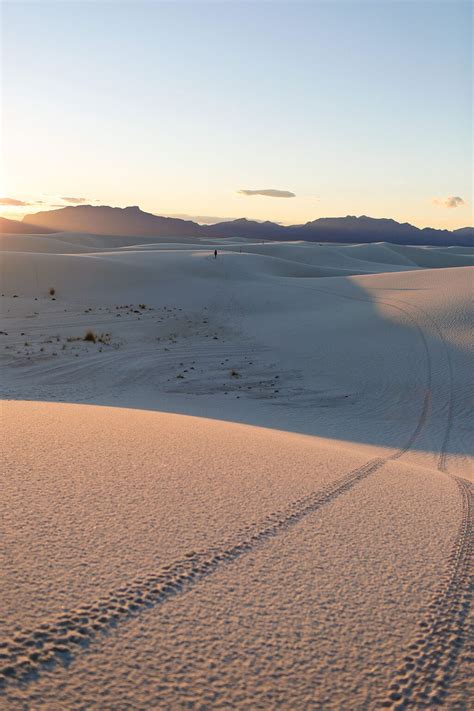 5 Incredible Things To Do At White Sands National Monument