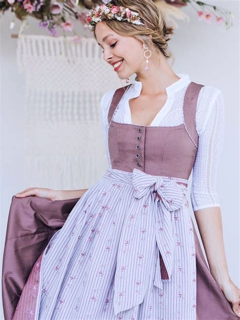 Classic Dirndl Fashion Vintage Outfits Vintage Dresses