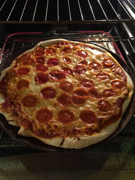 [homemade] Pepperoni Pizza R Food