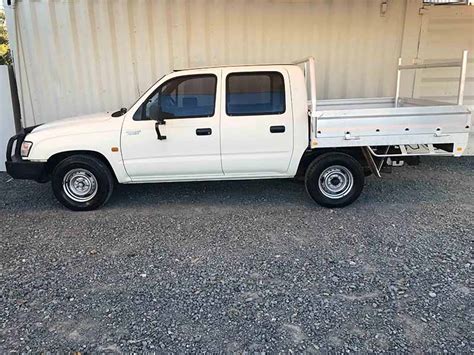Toyota Hilux Dual Cab 2004 White Used Vehicle Sales