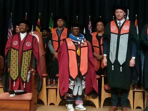 Its Dr Esther Mahlangu Uj Honours Renowned Sa Artist With Honorary
