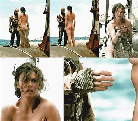 Jeanne Tripplehorn Desnuda En Waterworld