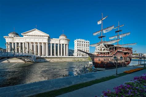 See a recent post on tumblr from @n0thinggoodeverstayswithme about mazedonien. Skopje,Mazedonien Foto & Bild | europe, balkans, macedonia ...
