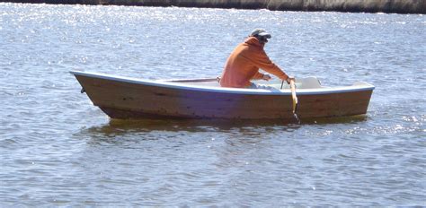 19 foot monomoy skiff, boat repair, boat restoration and custom boat. cichlids.com: Here's what we been doing! 14 ft row boat