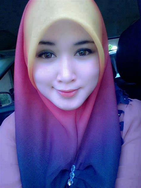 Aku bisa berkata begitu karena selain punya usaha yang mapan, rumah yang mewah, aku juga memiliki seorang istri yang cantik bernama ivana. Kalau Punya Bini Kaya Gini, Mau Diapain Bro? | The Kolor ...