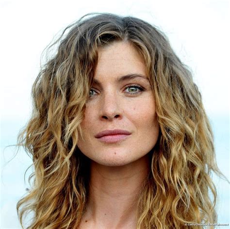 L'attrice al photocall della presentazione del film 18 regali. Intervista a Vittoria Puccini: adesso voglio fare Eva Kant