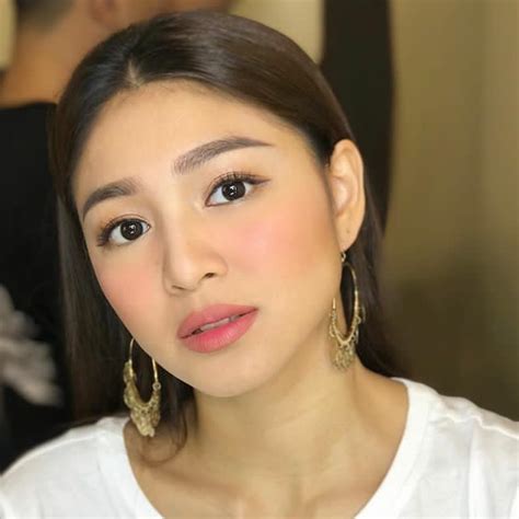 When she was a child, her mother raquel left her abusive father and took her and her younger brother, carl. Simple & sweet everyday makeup look | Nadine lustre makeup ...