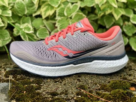 Road Trail Run Saucony Triumph 18 Review Bottomless Cushion And