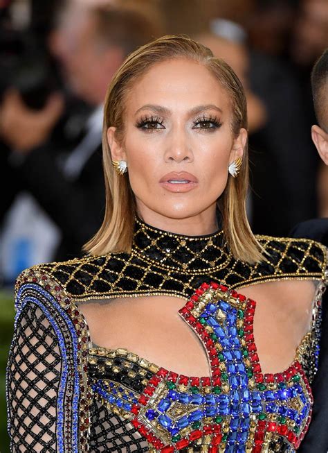 Jennifer lopez and alex rodriguez 's recent split may have been over another woman. Jennifer Lopez is Duana's 2018 Met's Best Dressed