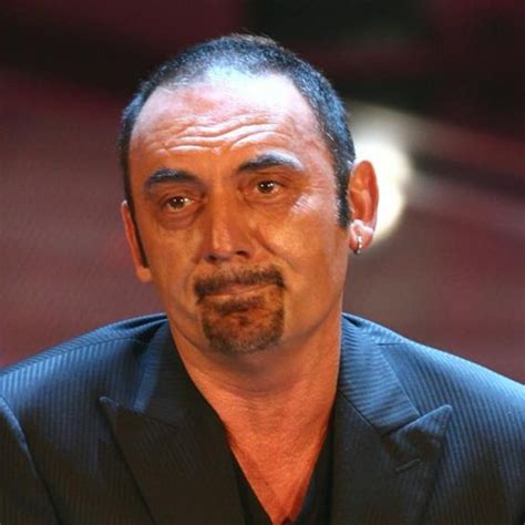 Non ce l'ha fatta il cantante michele merlo, 28 anni, già concorrente di x factor e di amici. Infarto a fine concerto È morto il cantante Mango ...