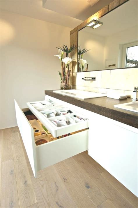 In unserem apothekerschrank test 2021 stellen wir dir ausgesuchte modelle vor. Waschtisch mit apothekerschrank modern von helm design by ...