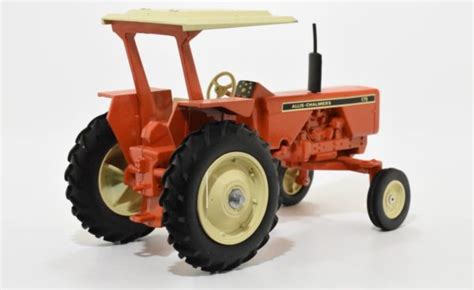 116 Allis Chalmers 175 Tractor W Canopy And Wide Front End