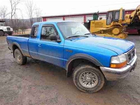 Sell Used 1998 Ford Ranger Xlt Extended Cab Pickup 2 Door 30l In