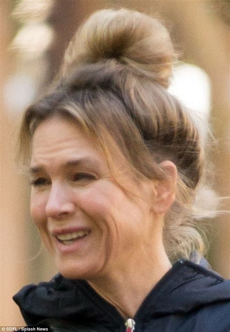 Renee Zellweger Seen Make Up Free After She Unveiled Her New Face