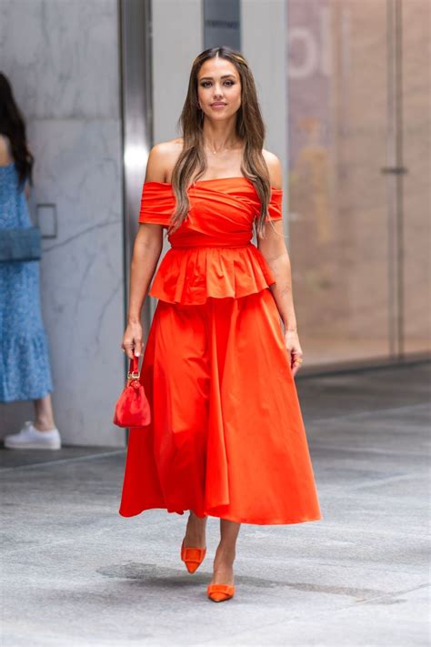42 year old jessica alba in gorgeous orange dress and heels out in nyc celeblr