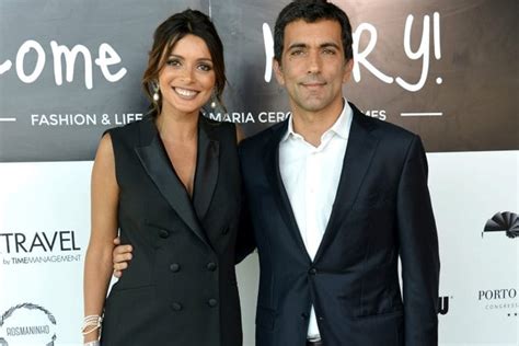 Maria cerqueira gomes aproveitou o dia de hoje para ir passear com o seu filho mais novo, o pequeno joão, de um ano, fruto do seu relacionamento com antónio miguel cardoso. Namorado de Maria Cerqueira Gomes vai a votos - a Ferver ...