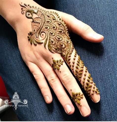 20 Simple Mehndi Designs For This Festive Season