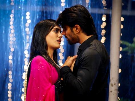 Qubool Qubool Hai Romintic Seans 494018 Hd Wallpaper And Backgrounds Download