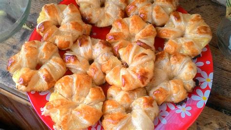 Try one of our easy christmas desserts and best christmas desserts. Pineapples Puff Pastry Dough Recipe - Russian Dessert ...