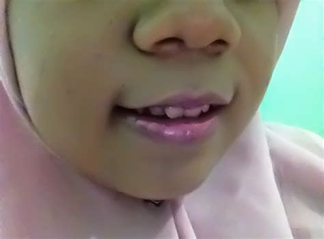 Inilah pelembab revolusioner dengan ekstrak nutrisi dan pelembab. BEAUTY :: Review #4 Pink Lipstick Oriflame ~ Nisya's ...