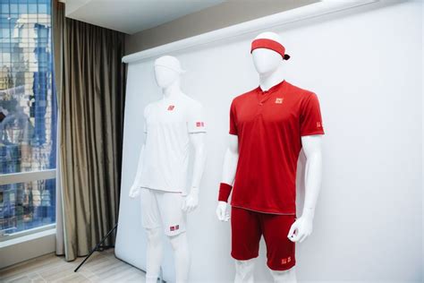 On monday, roger federer played a tennis match while wearing white clothing that looked pretty much identical federer will wear the oregon company's shoes (uniqlo isn't in the market) and has it all depends on the aforementioned rf logo. You Can Now Buy Roger Federer's Uniqlo Tennis Gear