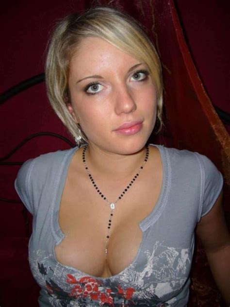 Cleavage Top Picture Ebaums World