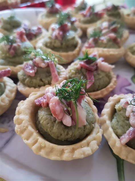 The #maccodifave is a renowned dish created in raffadali, a small city in the hearth of the #agrigento province. Cestini con macco di fave e pancetta croccante · il forno ...