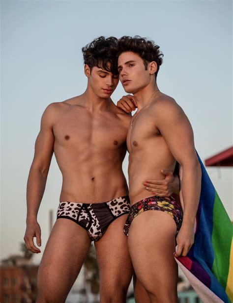 Pingl Par The Finest Collection Sur Twins And Lovers Hommes Gays