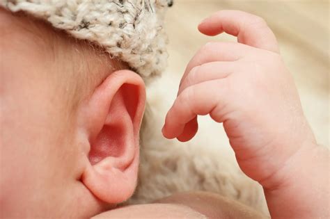 Know Before Its Too Late 5 Telltale Signs Of Ear Infections In